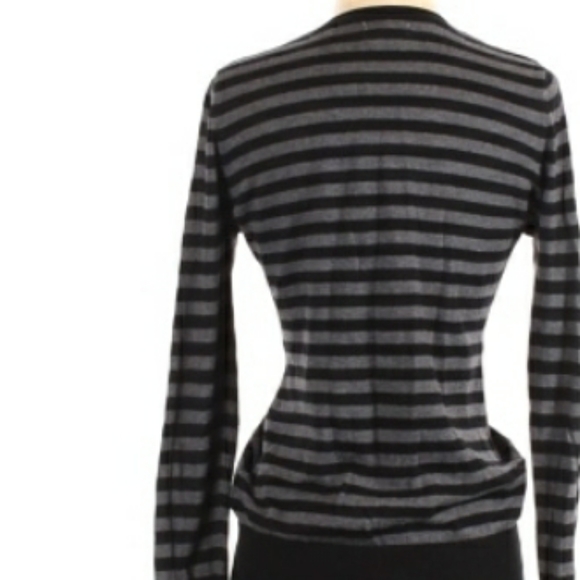 Old navy cardigan - Picture 2 of 2